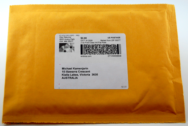 These mailers do not bend and we rarely ever have any user complaints because of broken CD or DVD. These mailers do not bend and we rarely ever have any user complaints because of broken CD or DVD.